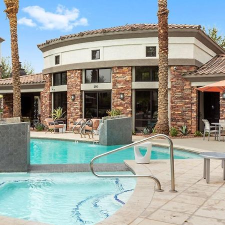 Cozysuites Glendale By The Stadium With Pool 05 Dış mekan fotoğraf