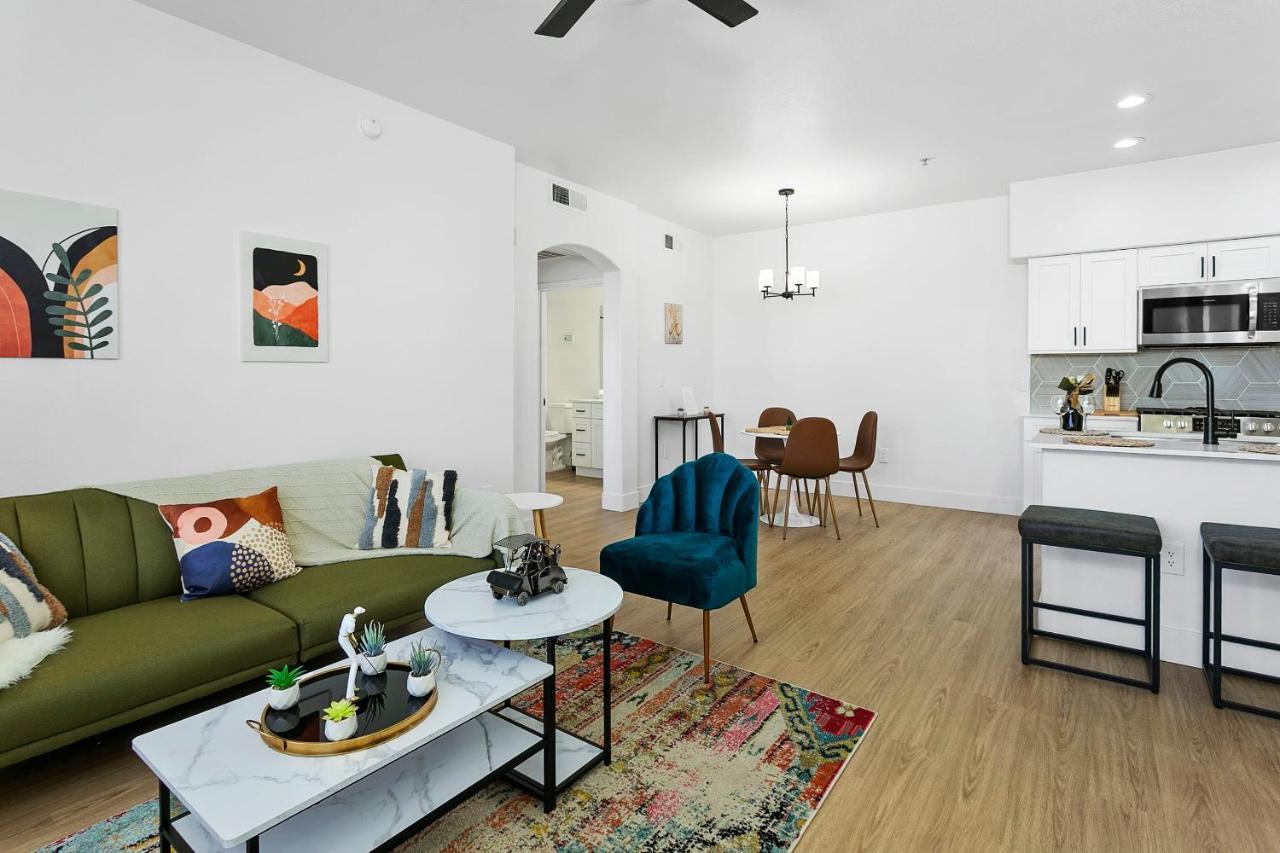 Cozysuites Glendale By The Stadium With Pool 05 Dış mekan fotoğraf
