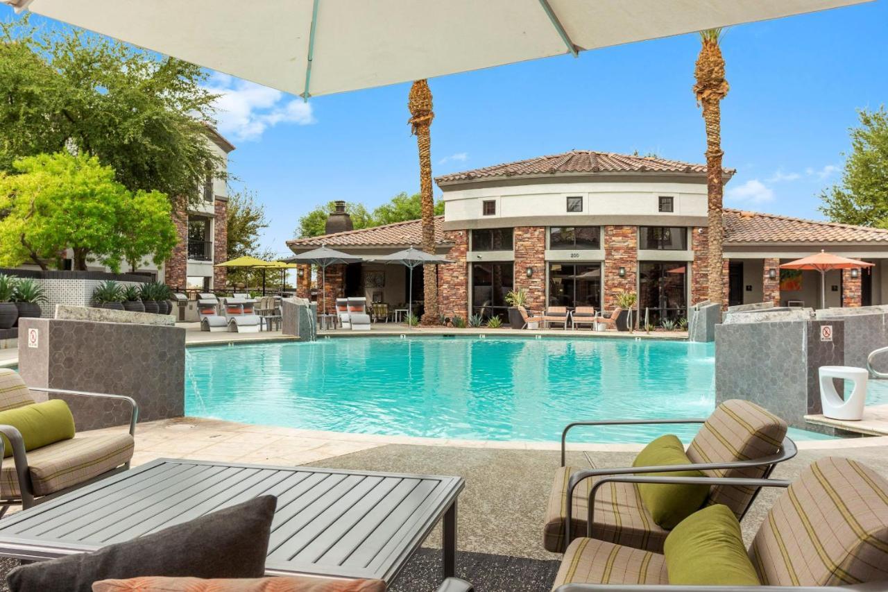 Cozysuites Glendale By The Stadium With Pool 05 Dış mekan fotoğraf